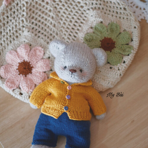 Funnyboi Bear Grey Pattern - A Silly & Lovable Crochet Buddy!